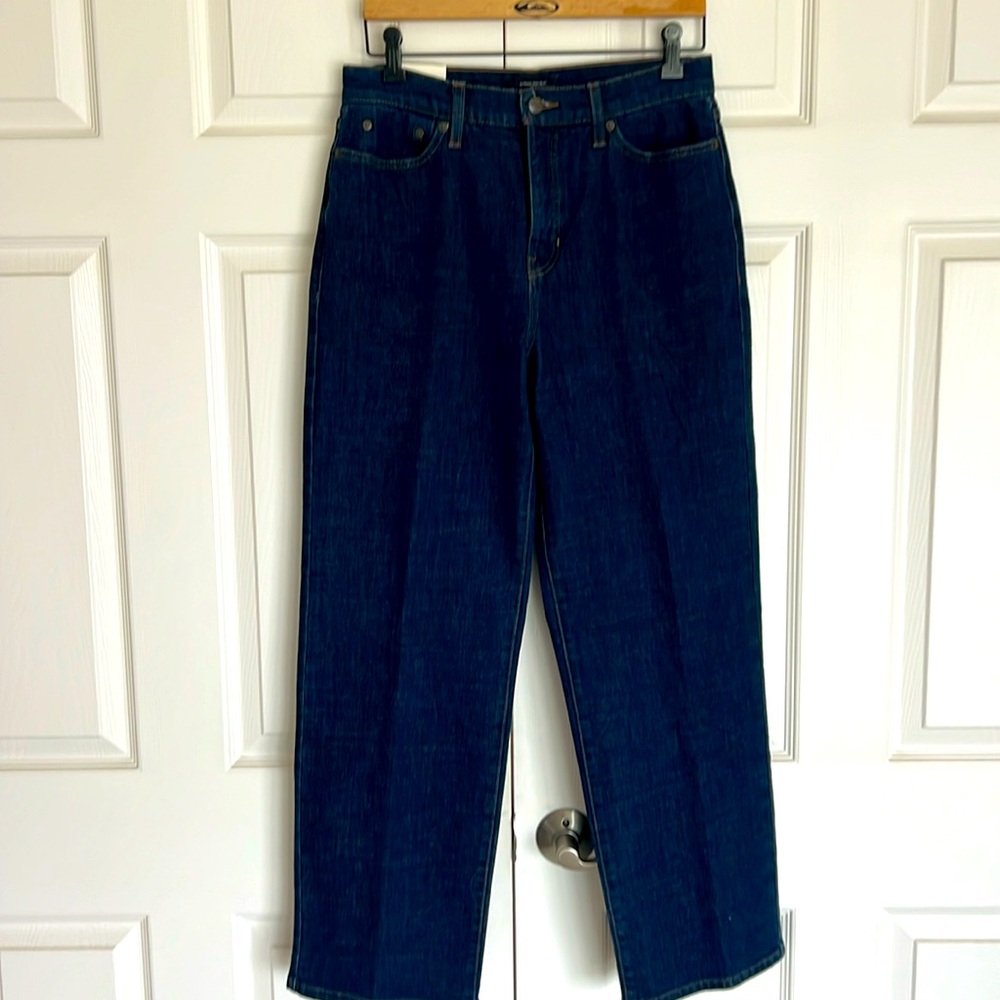New- with tags. Banana Republic dark wash jeans. High rise, wide leg.